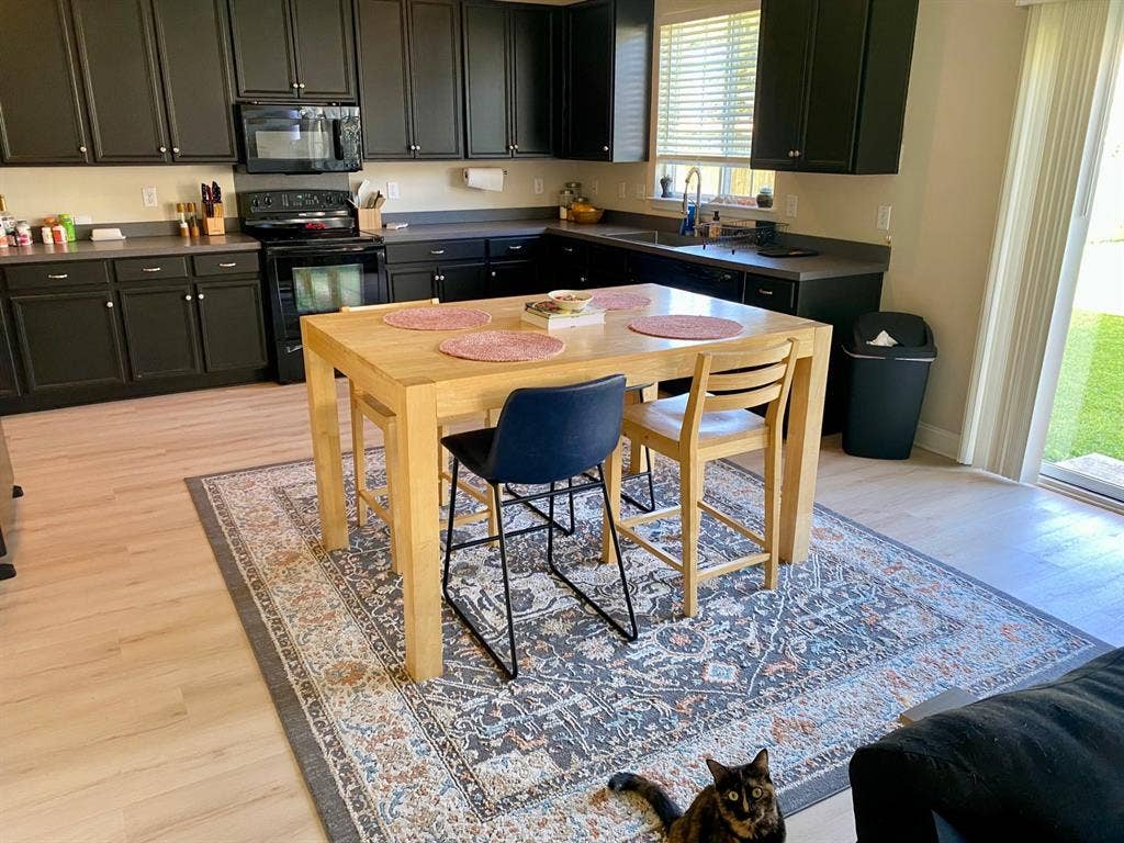 Bedroom for rent in  sqft home