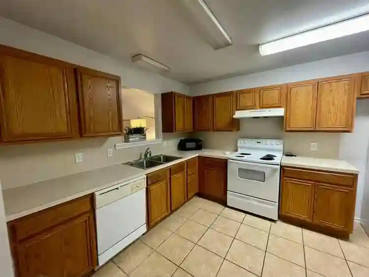 🏡 Bath Home for Rent