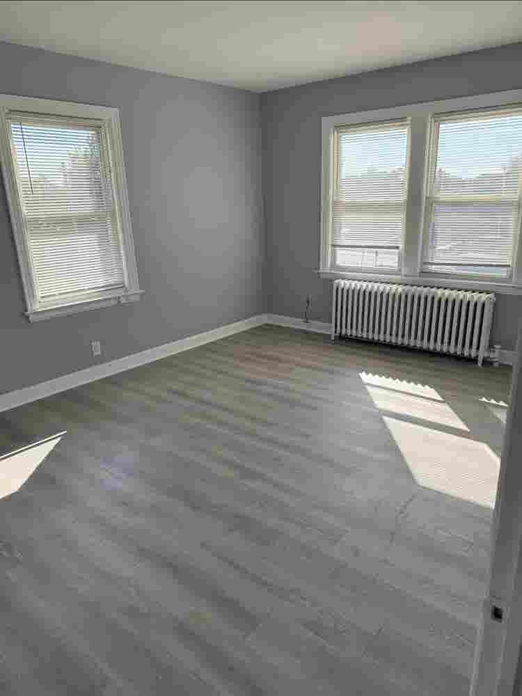 1 bedroom Downtown Milford