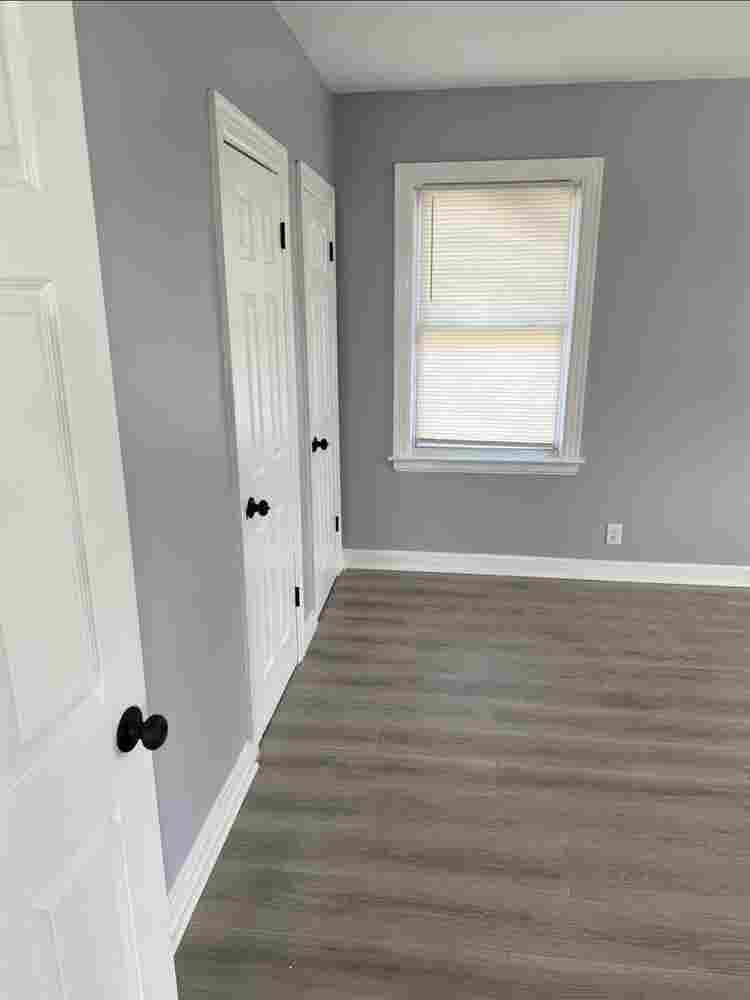 1 bedroom Downtown Milford