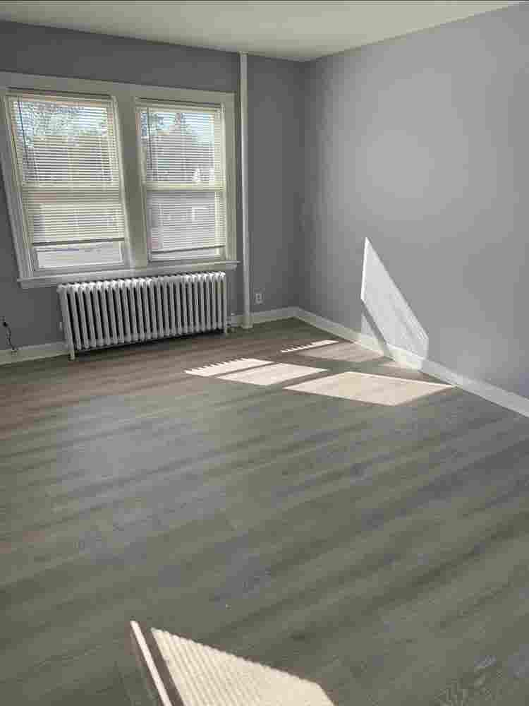 1 bedroom Downtown Milford