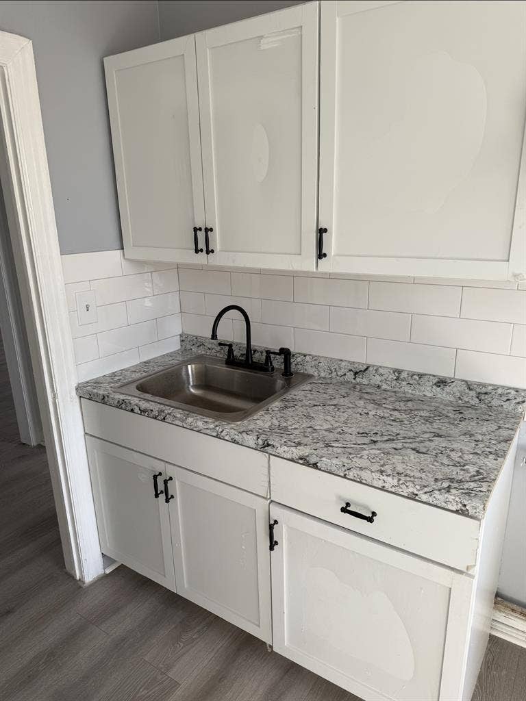 1 bedroom Downtown Milford