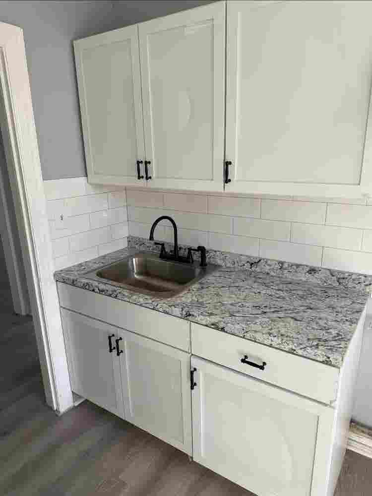 1 bedroom Downtown Milford