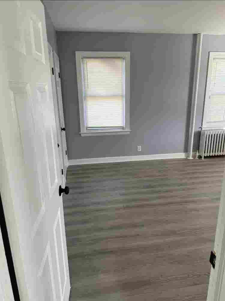 1 bedroom Downtown Milford