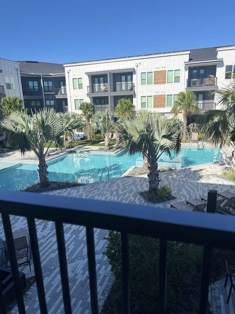 Se alquila habitación máster