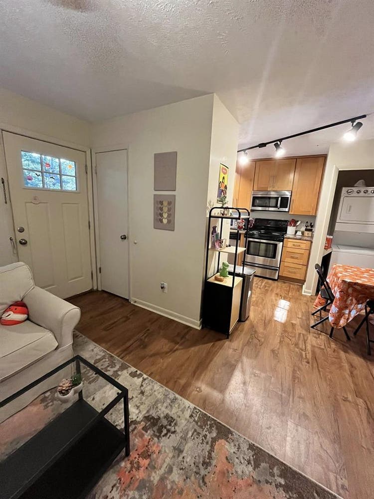 SUBLEASING MY APARTMENT