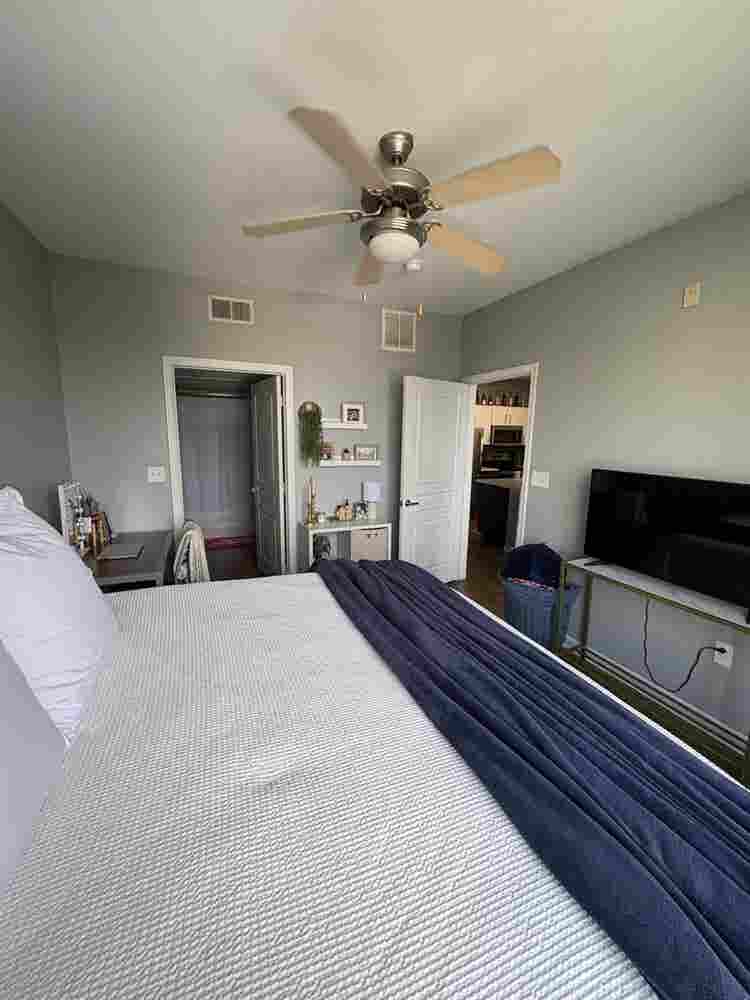 Private room and bath available!