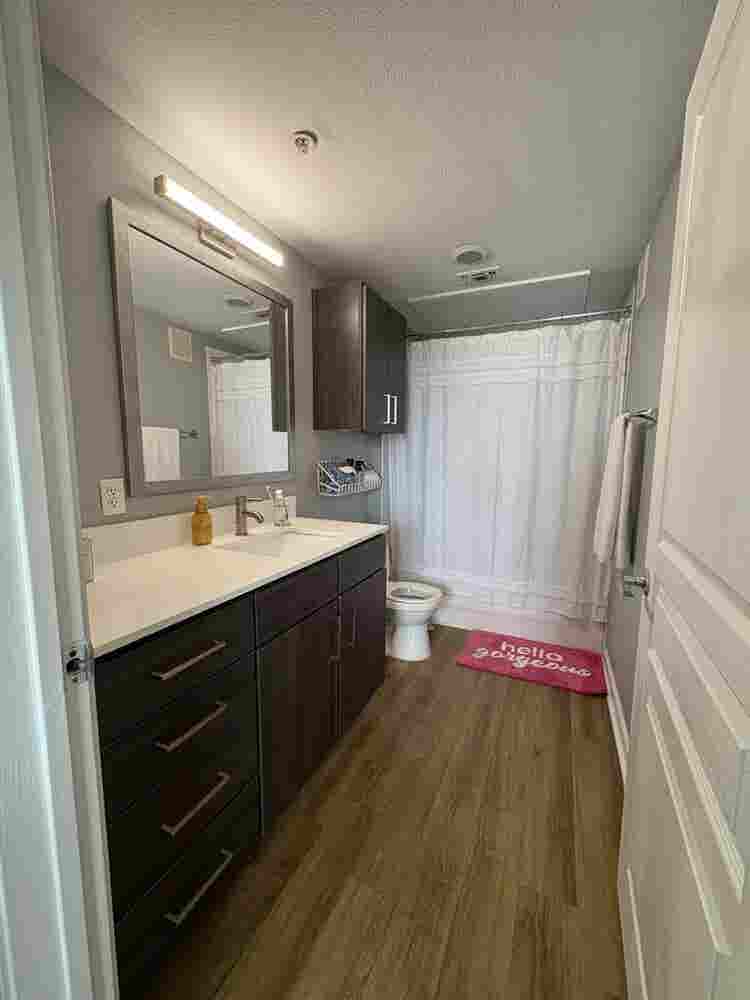 Private room and bath available!