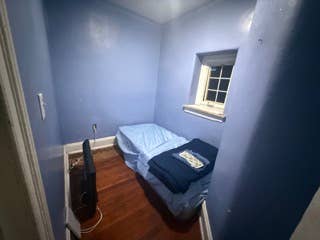 small room for rent