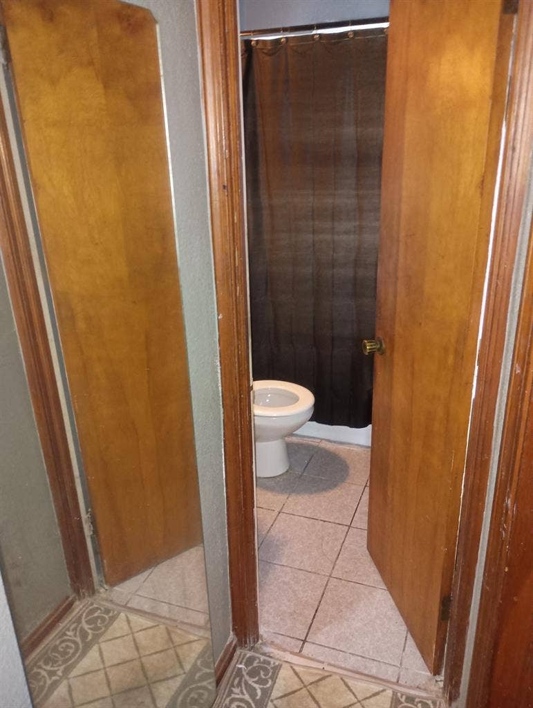 Perfect room to rent furnished