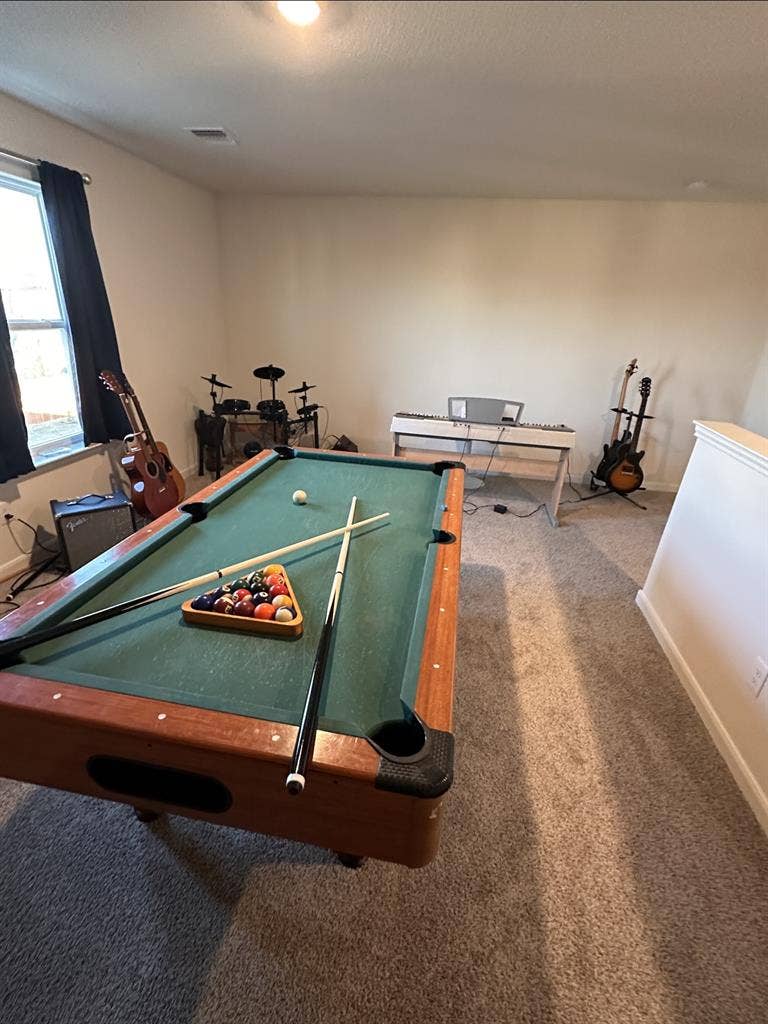 Private room for rent