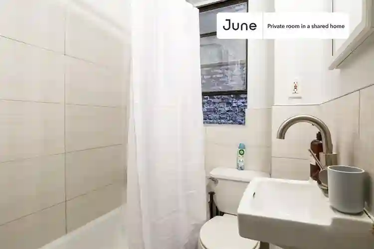 3 BR in New York City