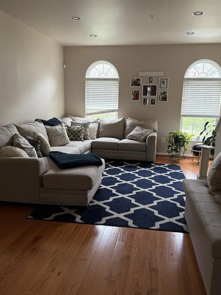 Modern Townhome Rooms For Rent