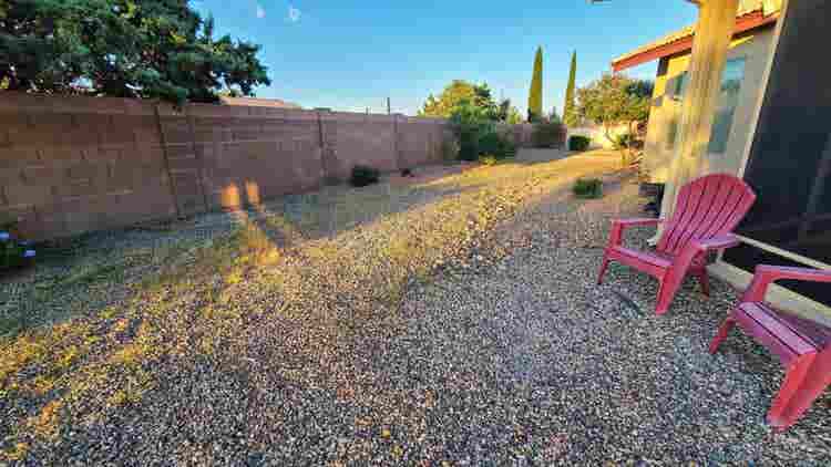 female seeking 3rd roomate