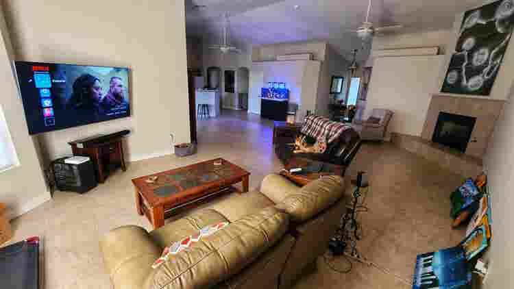 female seeking 3rd roomate