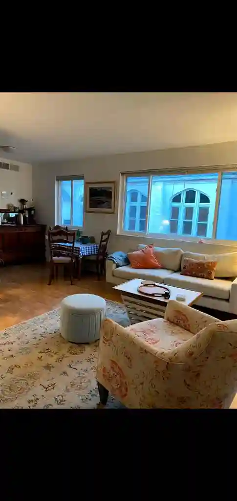 sq ft apt. in Capitol Hil