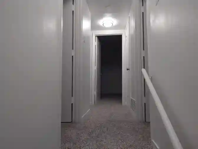 3 bdr townhouse, bath, backyard