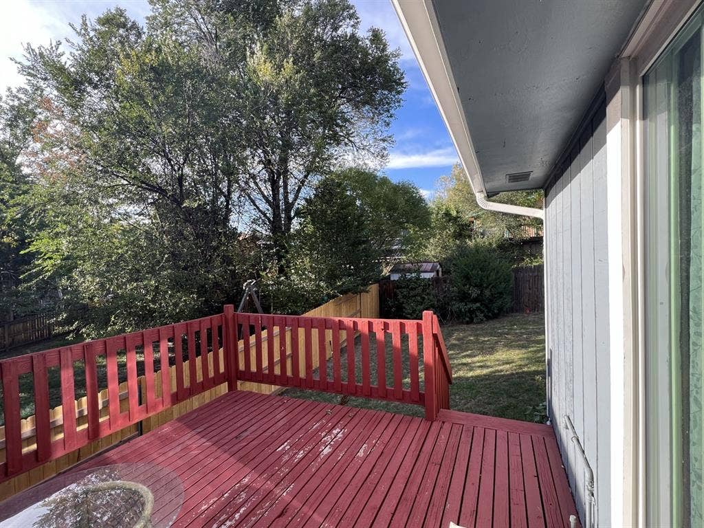 $ room, near Dublin and Academy!