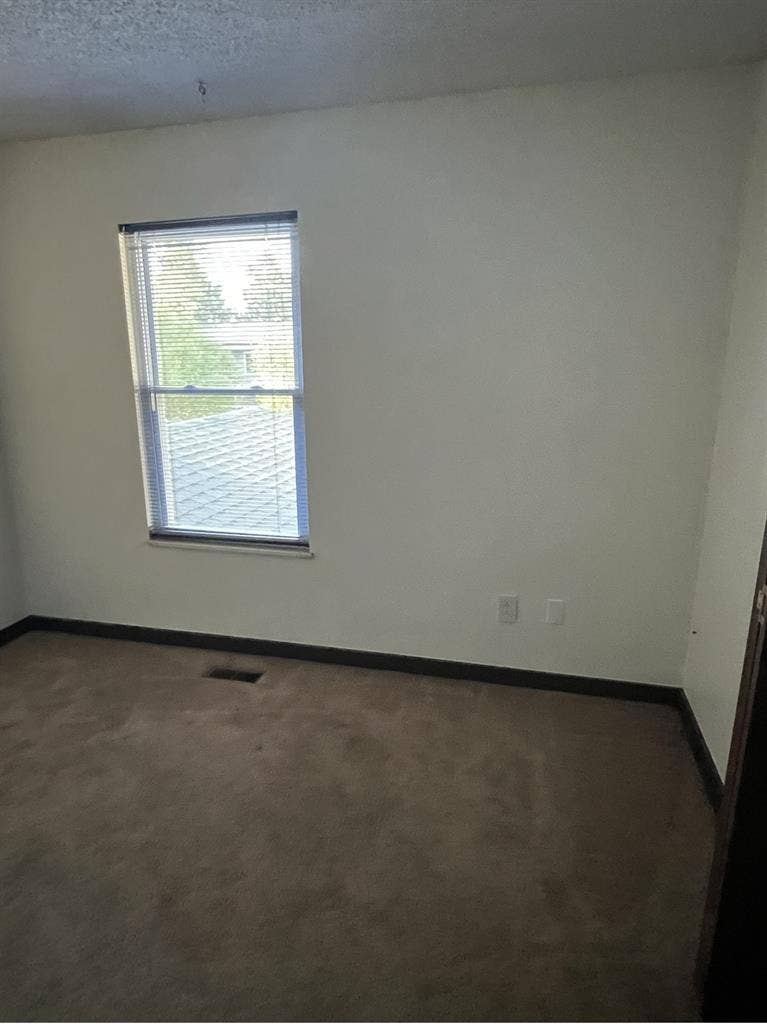 $ room, near Dublin and Academy!