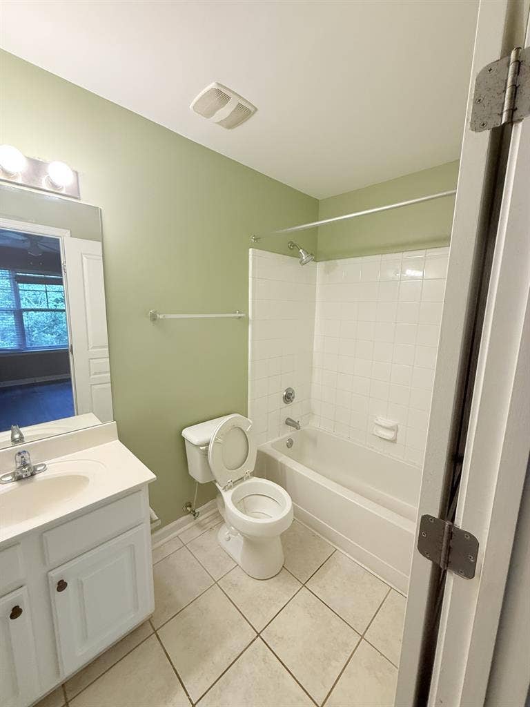 One room with private Bathroom
