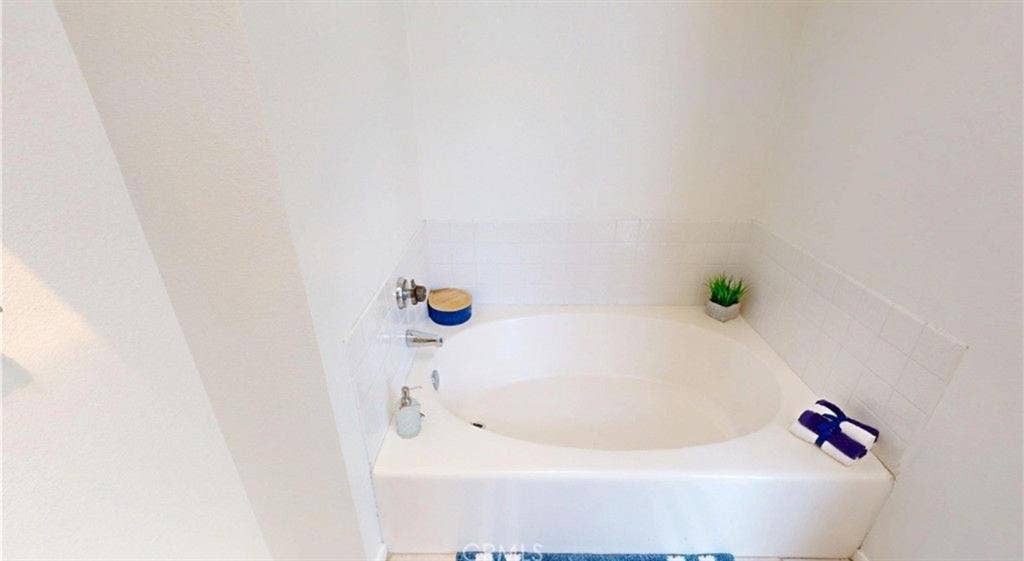 spacious master bedroom