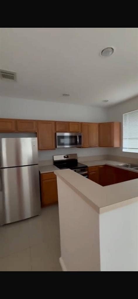 Renting Room in West Palm