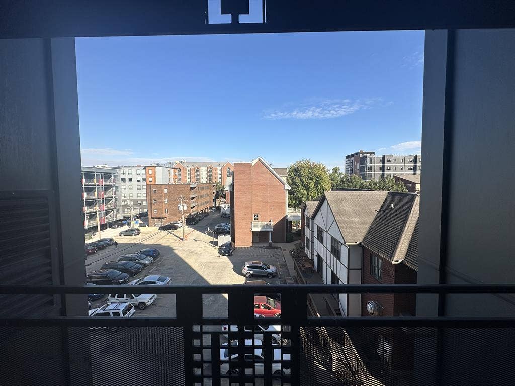 4-bedroom student apartment