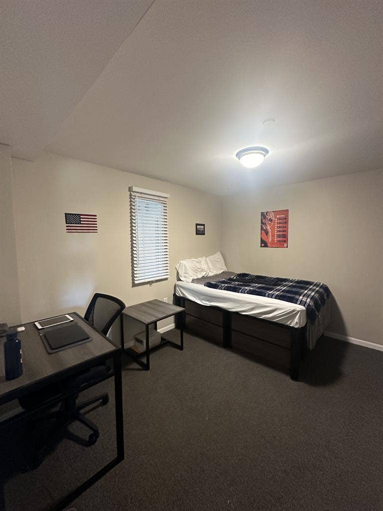 4-bedroom student apartment