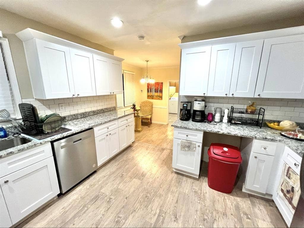 Room in Sandy Springs