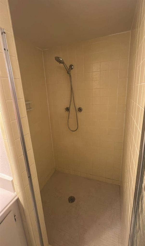 Private room with a closet