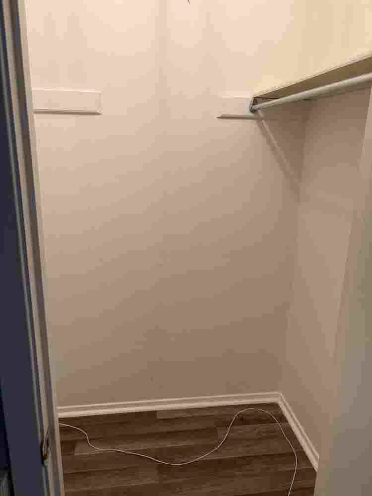 bath house! 1 room for rent