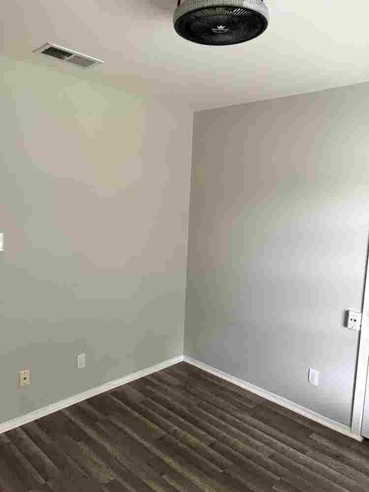 bath house! 1 room for rent