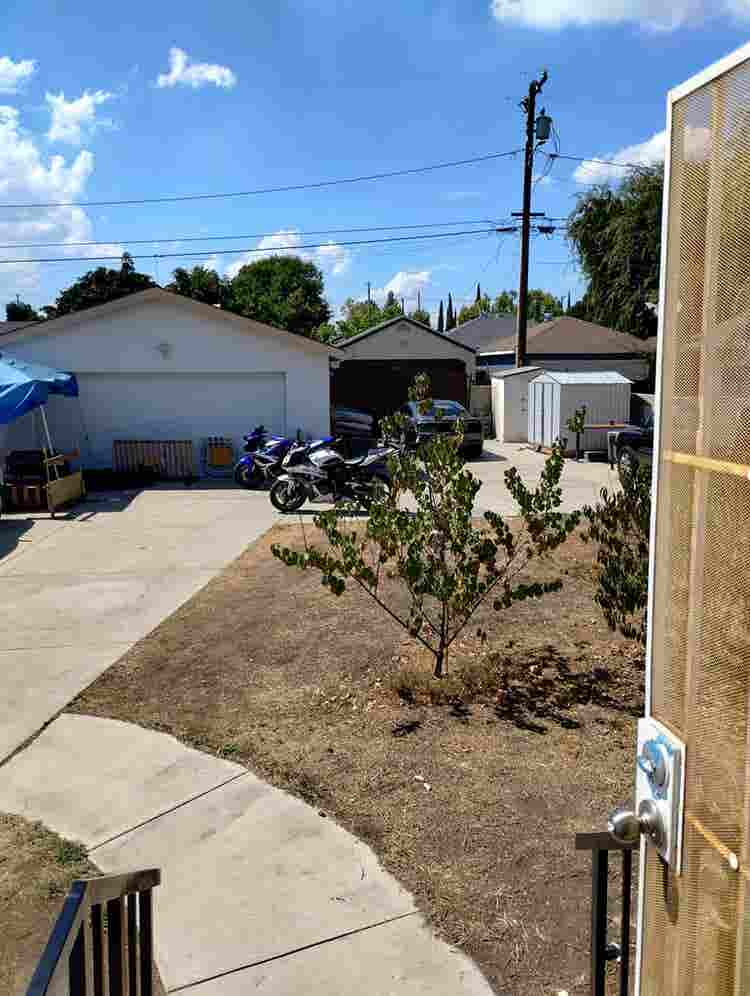 Room for rent in large house