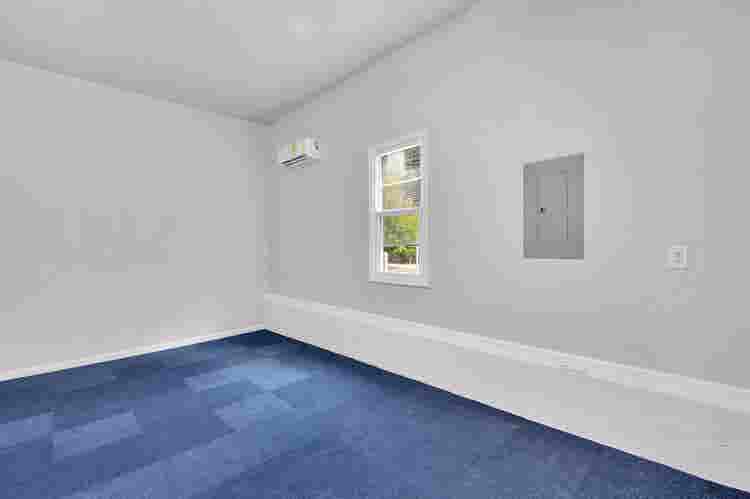 Room for Rent-Springhead Ln Charlot