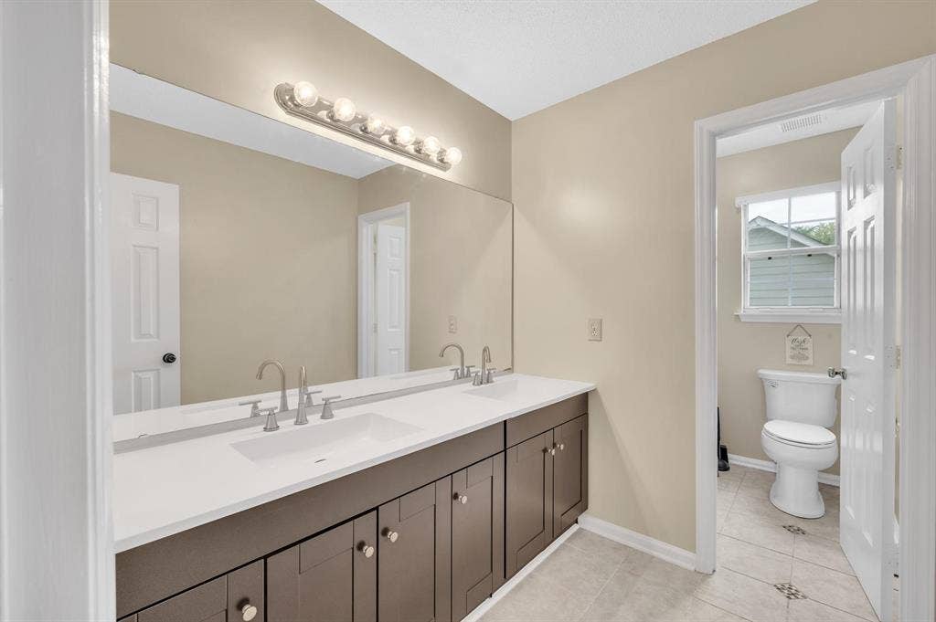 Room for Rent-Springhead Ln Charlot