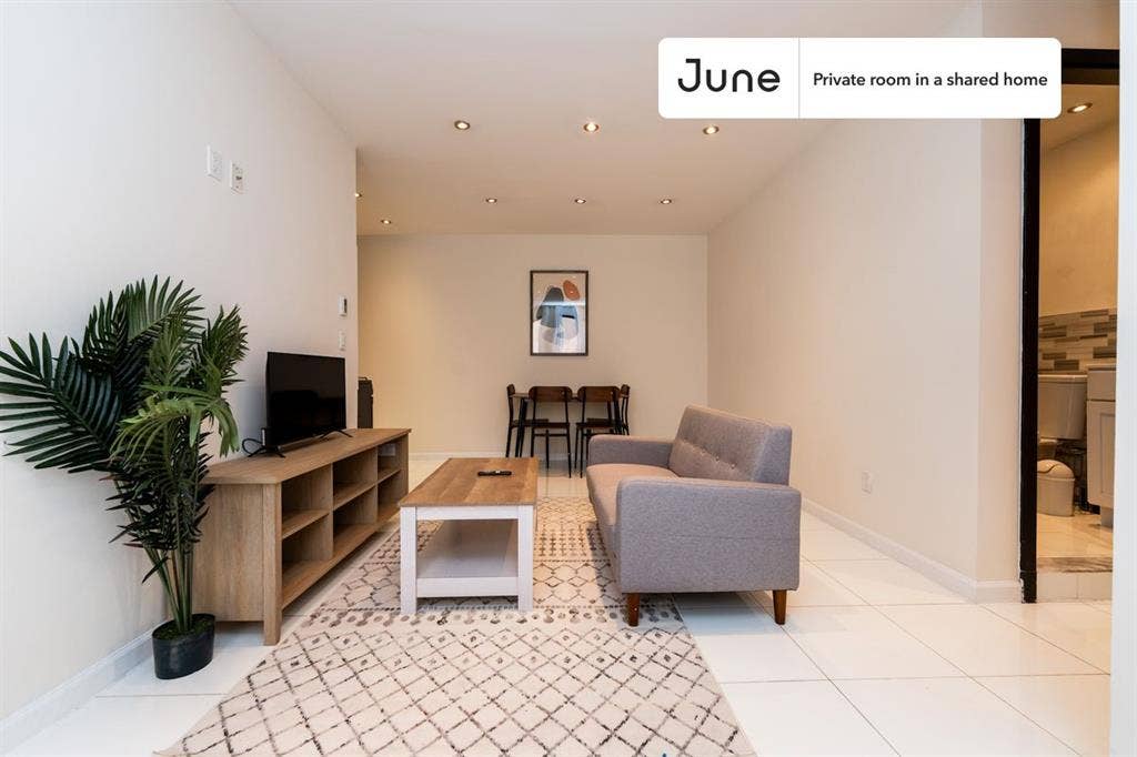 4 BR in New York City