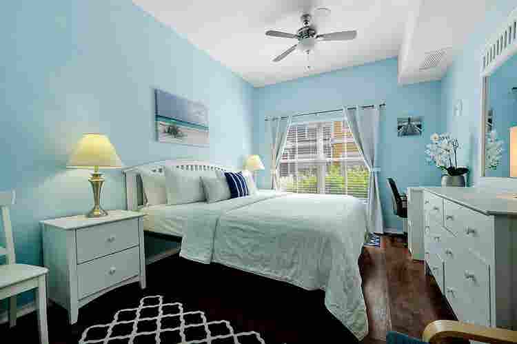 Furnished room near major hospitals