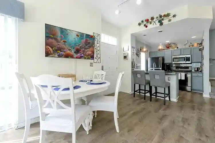 Furnished room near major hospitals