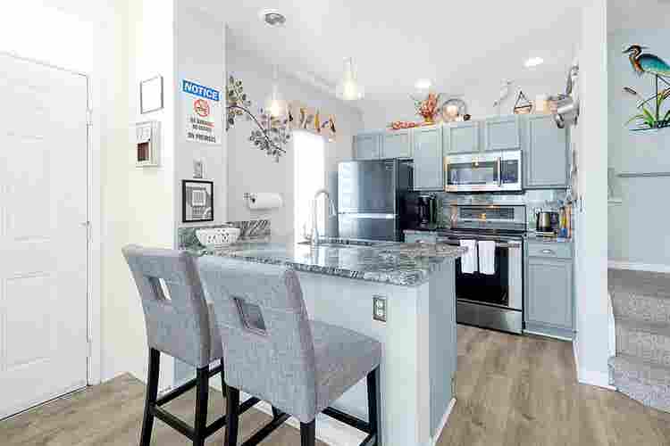 Furnished room near major hospitals