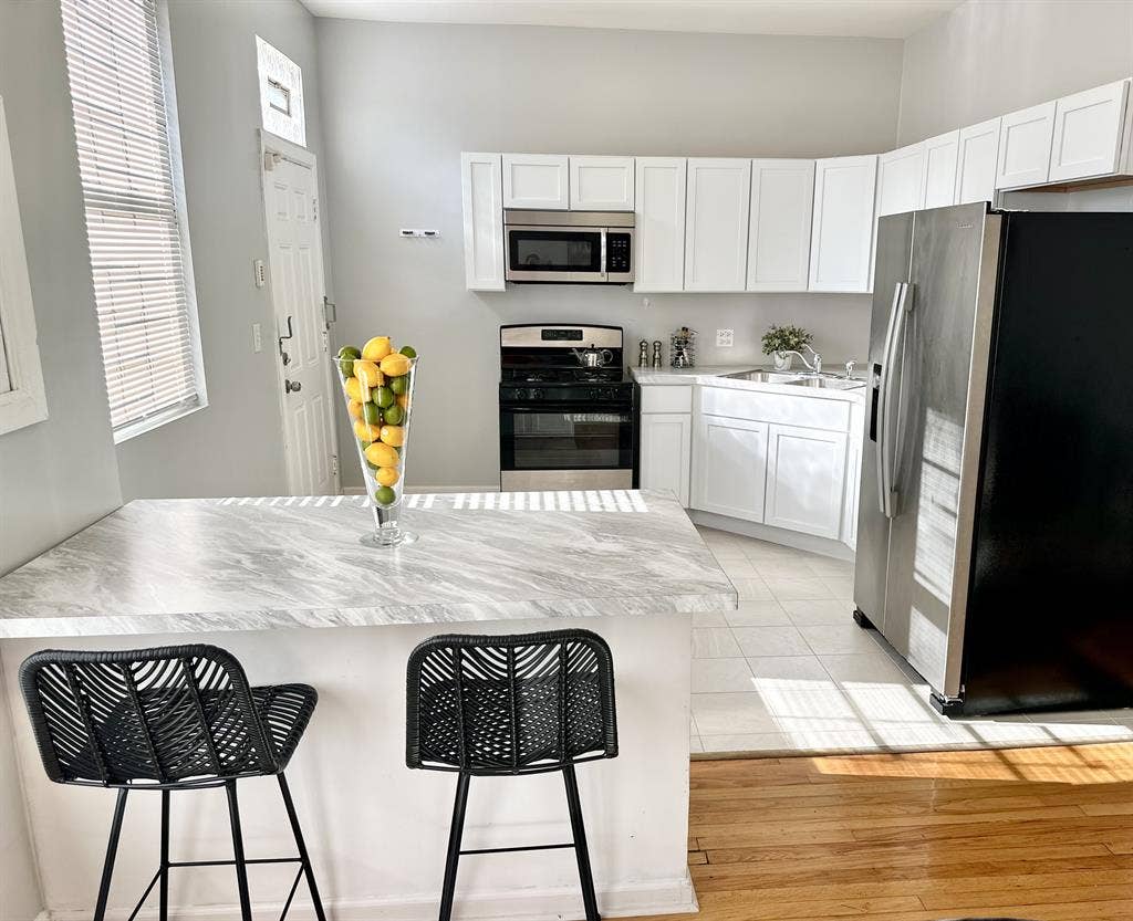 Modern 3-Bedroom in East Woodlawn!!