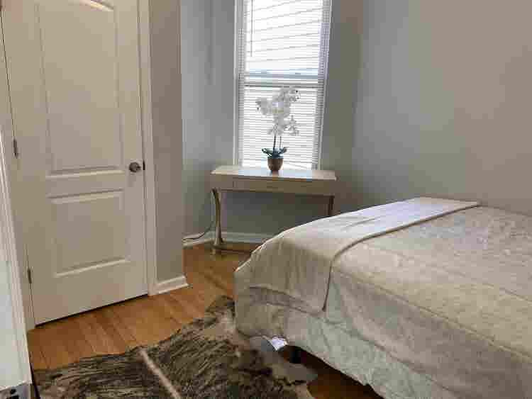 Modern 3-Bedroom in East Woodlawn!!