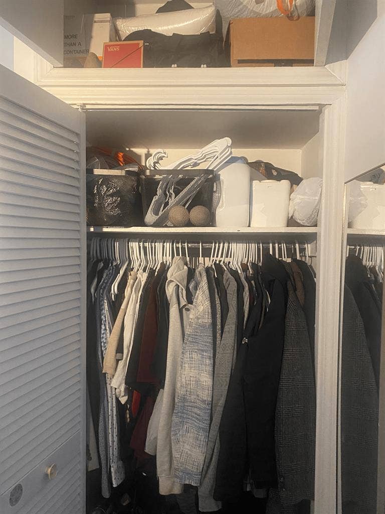 Seek male roommate lease takeover