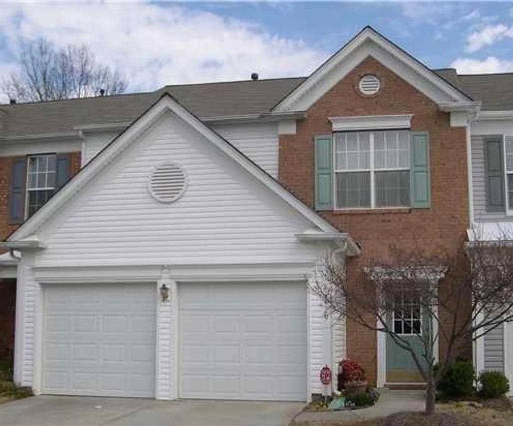 3 BR in Charlotte