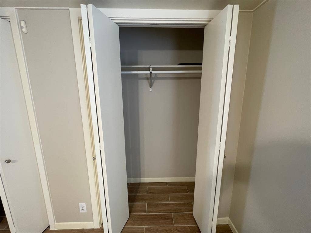 2 BR in Austin