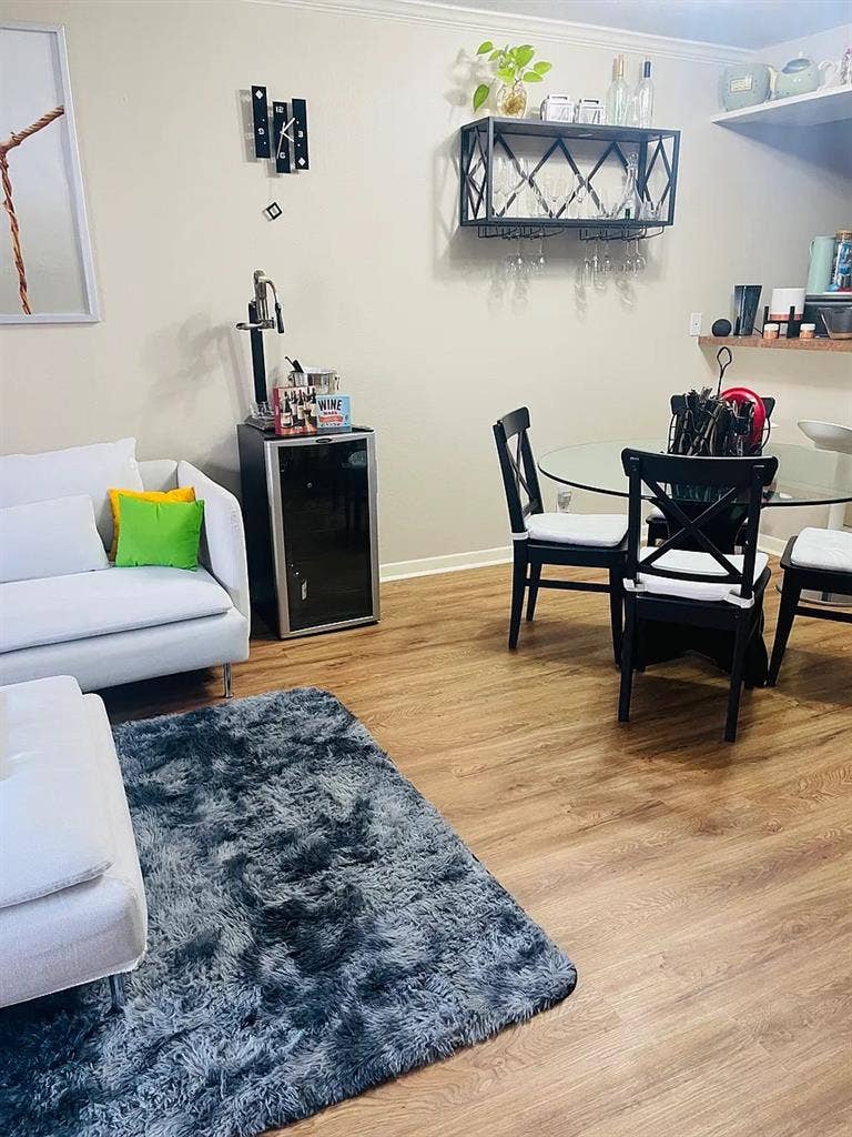 2 BR in Austin