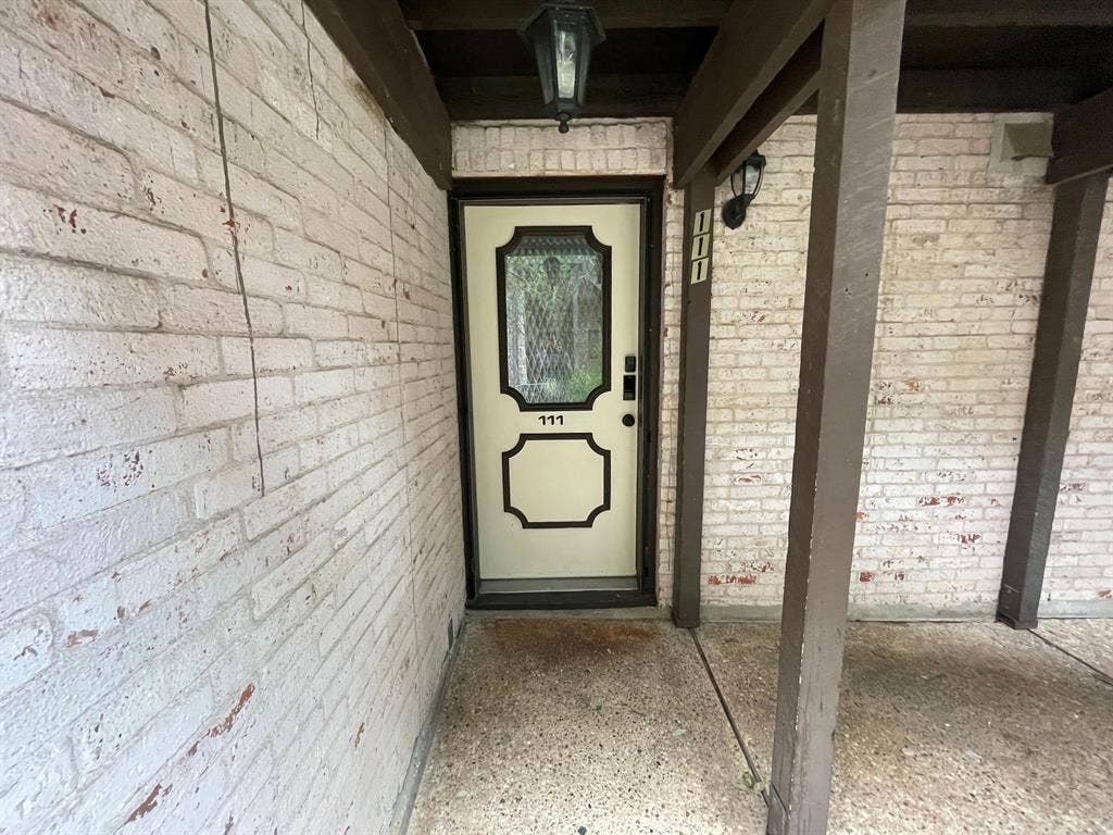 2 BR in Austin