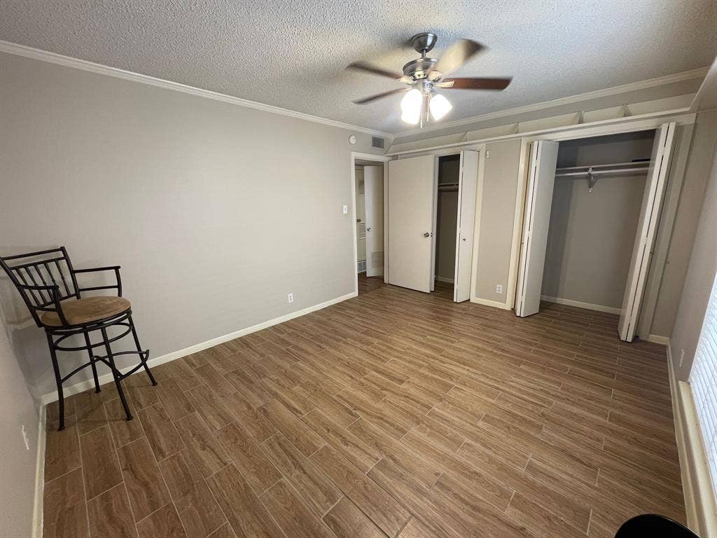 2 BR in Austin