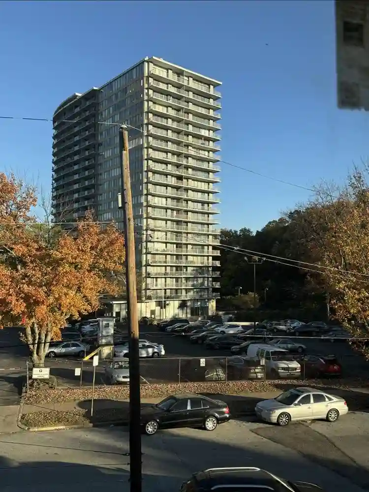 Beautiful basement unit in a duplex