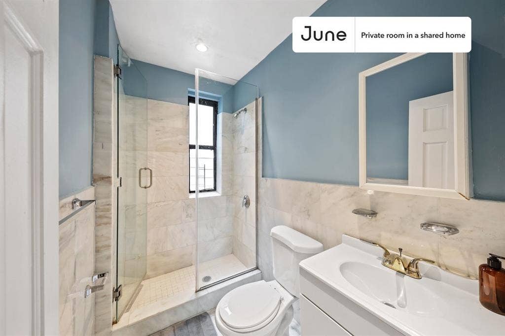 3 BR in New York City