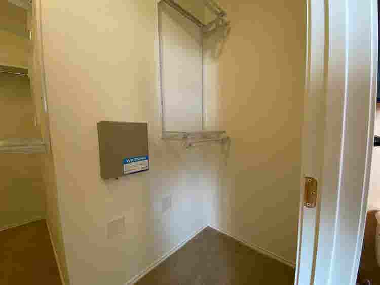 Master Bedroom - 1st Month Discount